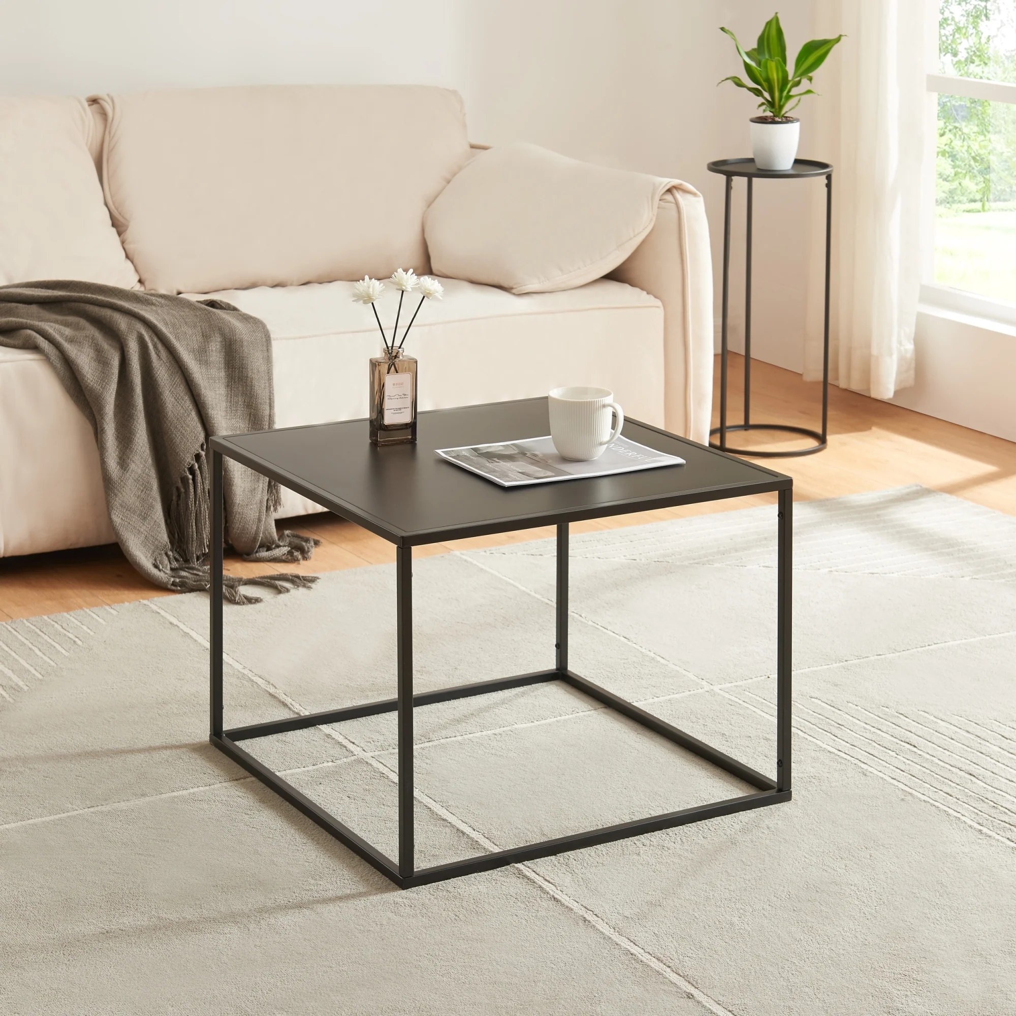 Couchtisch Solund [en.casa]